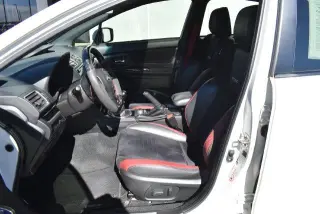 Subaru WRX 2019 AWD STI Limited 4dr Sedán con Spoiler de Baja Perfil