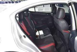 Subaru WRX 2019 AWD STI Limited 4dr Sedán con Spoiler de Baja Perfil