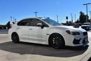Subaru WRX 2019 AWD STI Limited 4dr Sedán con Spoiler de Baja Perfil