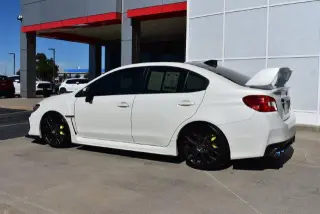 Subaru WRX 2019 AWD STI Limited 4dr Sedán con Spoiler de Baja Perfil