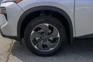 Nissan Rogue 2025 SV 4dr Crossover