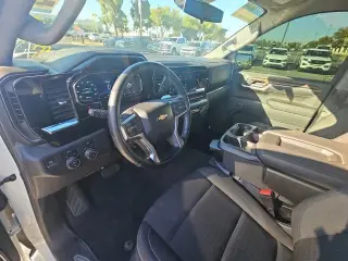 Chevrolet Silverado 1500 2024 4x4 LT 4dr Crew Cab 5.8 ft. SB w/1LT