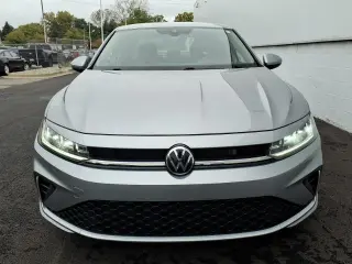 Volkswagen Jetta 2025 S 4dr Sedán