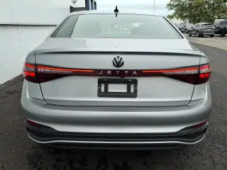 Volkswagen Jetta 2025 S 4dr Sedán