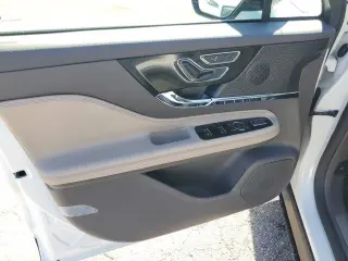 Lincoln Corsair 2024 AWD Premiere 4dr SUV