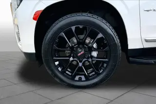GMC Yukon 2023 4x4 SLT 4dr SUV