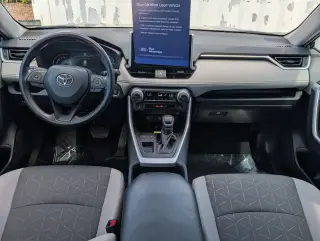 Toyota RAV4 2023 XLE 4x4 SUV