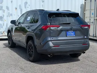 Toyota RAV4 2023 XLE 4x4 SUV