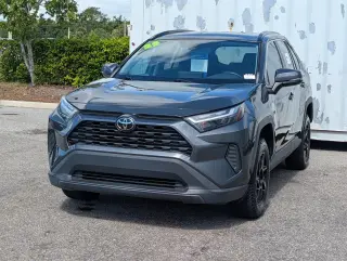 Toyota RAV4 2023 XLE 4x4 SUV