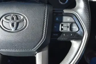 Toyota Tundra 2024 4x4 SR5 4dr CrewMax Cab Pickup SB