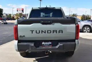 Toyota Tundra 2024 4x4 SR5 4dr CrewMax Cab Pickup SB