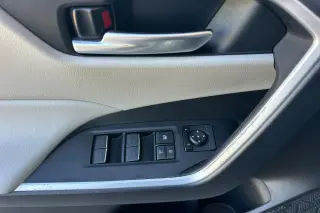 Toyota RAV4 2025 AWD XLE Premium 4dr SUV