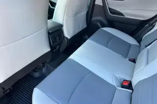 Toyota RAV4 2025 AWD XLE Premium 4dr SUV