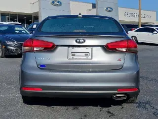 Kia Forte 2018 S Sedán 4 puertas