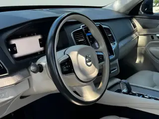 Volvo XC90 Recharge 2023 eAWD T8 Plus Bright Theme 7 pasajeros SUV de 4 puertas