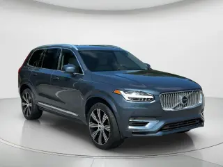 Volvo XC90 Recharge 2023 eAWD T8 Plus Bright Theme 7 pasajeros SUV de 4 puertas