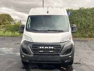 Furgón de carga Ram ProMaster 2023 3500 159 XB 3 puertas Tech Roof Extendido
