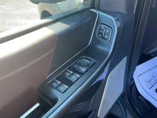 Ford F-150 2023 4x4 Lariat 4dr SuperCrew 6.5 ft. SB