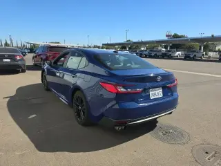 Toyota Camry 2026 SE 4dr Sedán