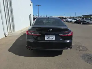 Toyota Camry 2026 SE 4dr Sedán