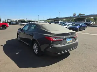 Toyota Camry 2025 LE 4dr Sedán