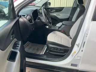 Chevrolet Equinox 2024 4x4 LS 4dr SUV w/1LS