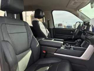 Toyota Tundra 2023 4x4 Limited 4dr CrewMax Cab Pickup SB