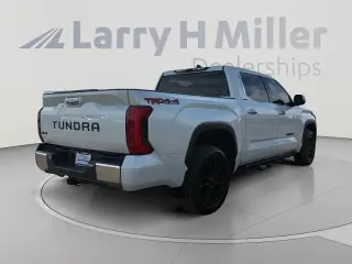 Toyota Tundra 2023 4x4 Limited 4dr CrewMax Cab Pickup SB