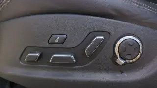 Genesis GV70 2023 AWD 2.5T Standard 4 puertas SUV
