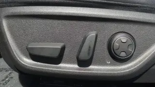 Genesis G70 2022 2.0T 4dr Sedán