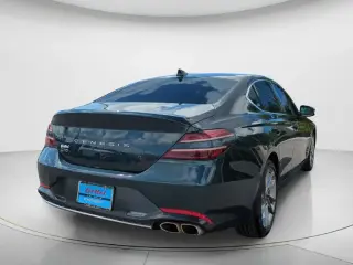 Genesis G70 2022 2.0T 4dr Sedán