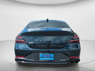 Genesis G70 2022 2.0T 4dr Sedán