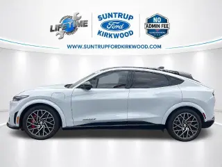 Ford Mustang Mach-E 2023 AWD GT 4dr SUV