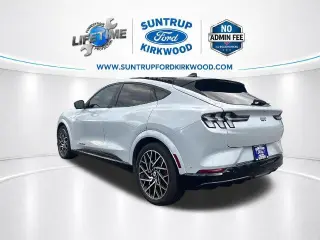 Ford Mustang Mach-E 2023 AWD GT 4dr SUV