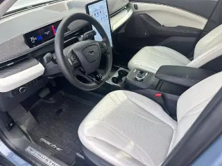 Ford Mustang Mach-E 2023 Premium 4dr SUV