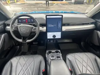 Ford Mustang Mach-E 2023 AWD Select 4dr SUV