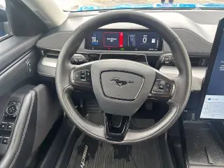 Ford Mustang Mach-E 2023 AWD Select 4dr SUV