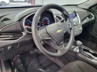 Chevrolet Malibu 2023 LS Sedán de 4 puertas