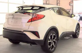 Toyota C-HR 2021 XLE 4dr Crossover