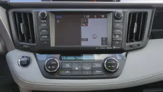 Toyota RAV4 2017 XLE 4dr SUV