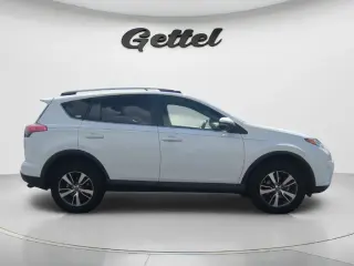Toyota RAV4 2017 XLE 4dr SUV