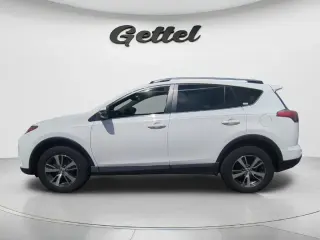 Toyota RAV4 2017 XLE 4dr SUV