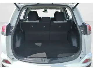 Toyota RAV4 2017 XLE 4dr SUV