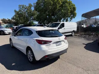 Mazda Mazda3 2014 i Touring 4dr Hatchback 6M