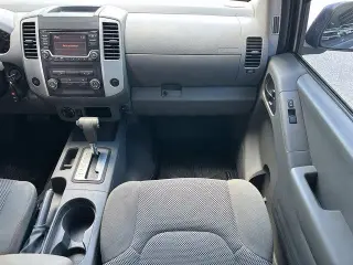 Nissan Frontier 2018 4x4 SV 4dr Crew Cab 5 ft. SB 6M