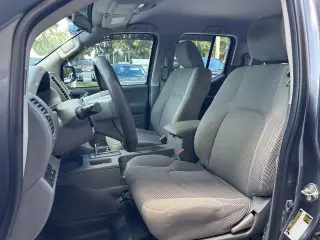Nissan Frontier 2018 4x4 SV 4dr Crew Cab 5 ft. SB 6M