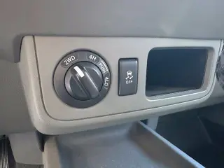Nissan Frontier 2018 4x4 SV 4dr Crew Cab 5 ft. SB 6M