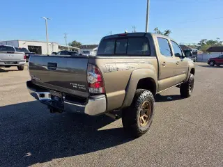 Toyota Tacoma 2015 4x2 PreRunner V6 4dr Doble Cabina 5.0 ft SB 5A