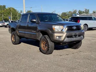 Toyota Tacoma 2015 4x2 PreRunner V6 4dr Doble Cabina 5.0 ft SB 5A
