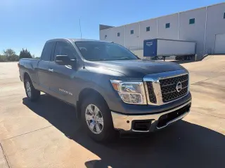 Nissan Titan 2018 4x2 SV 4dr King Cab